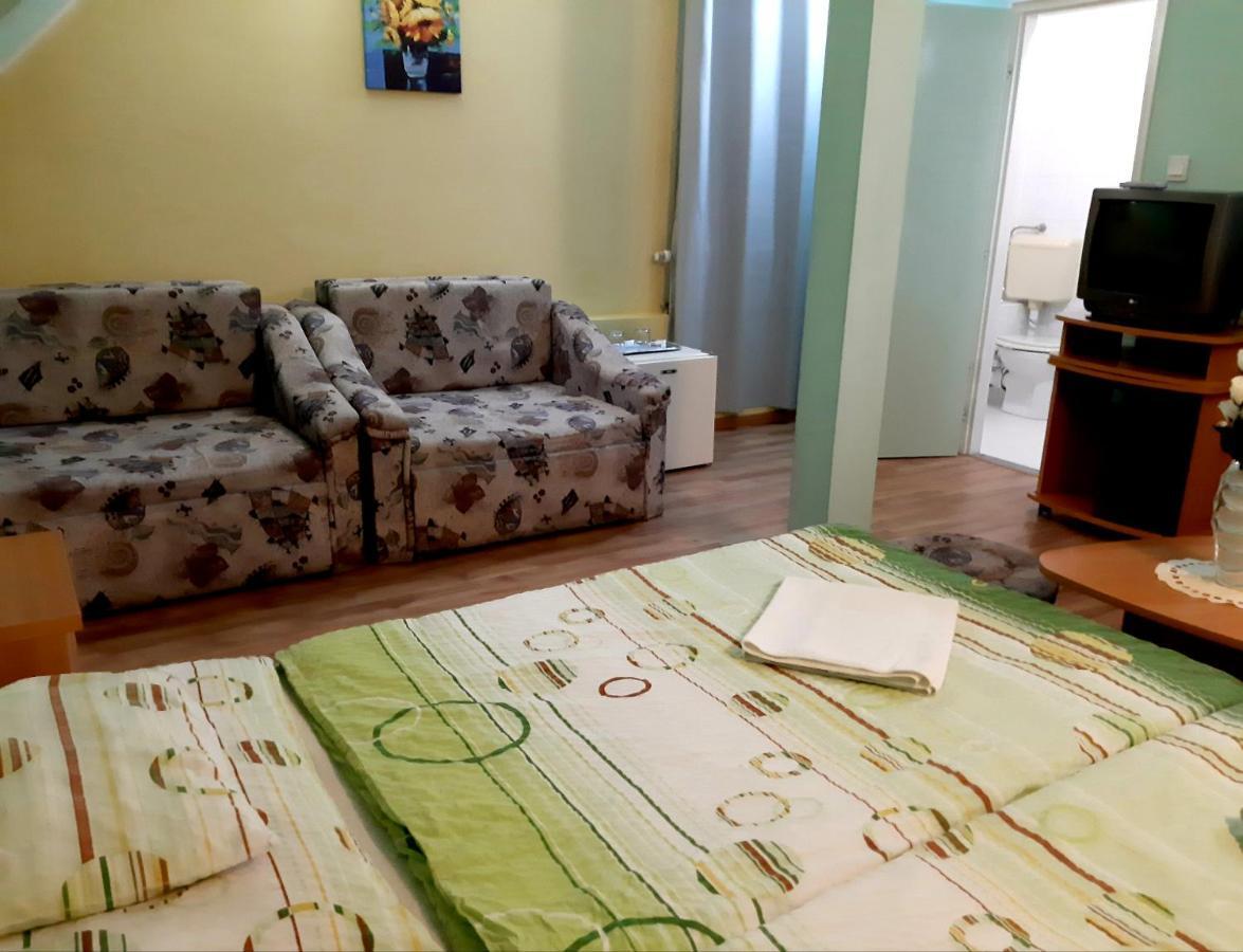 Panorama Szallas Μίσκολτς Εξωτερικό φωτογραφία